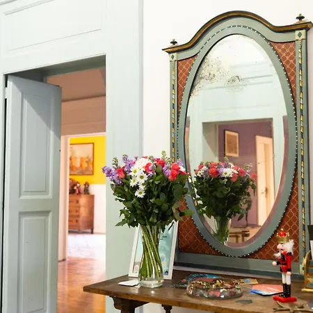 Palazzo Mirelli Bed and breakfast 4*