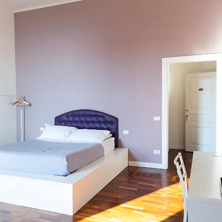 Palazzo Mirelli 4* Nápoles