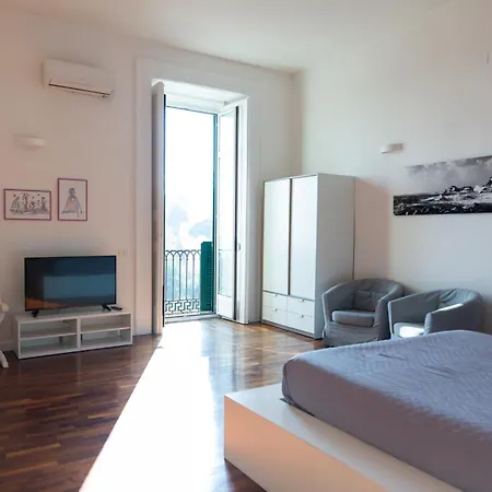 Palazzo Mirelli 4*