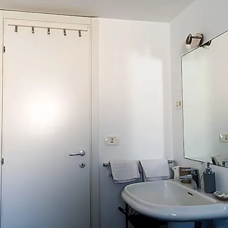 Palazzo Mirelli 4* Napoli