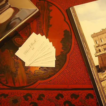 Palazzo Mirelli 4* نابولي