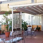 فندق مبيت وإفطار Palazzo Mirelli 4*