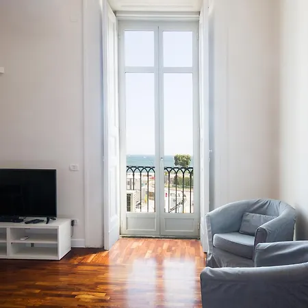Bed & Breakfast Palazzo Mirelli 4*