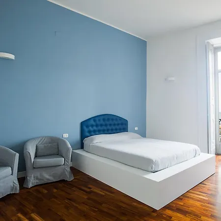 Bed & Breakfast Palazzo Mirelli *