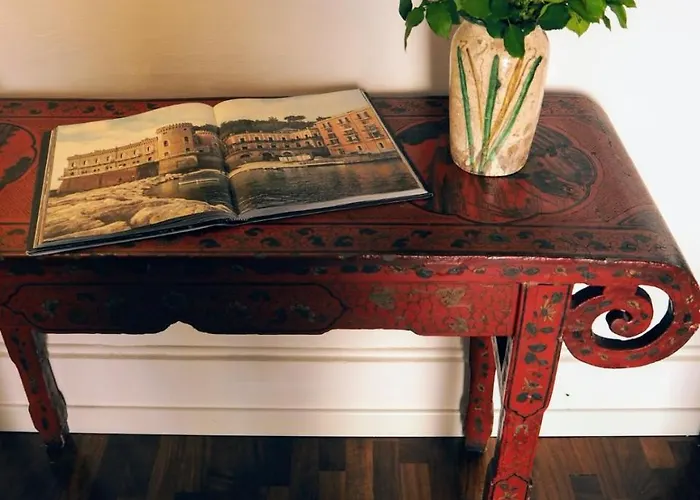 Palazzo Mirelli 4* Napels